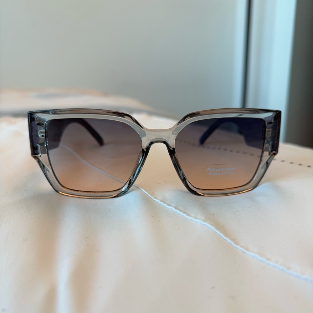 NWT Women’s Purple and Orange Sunglasses
